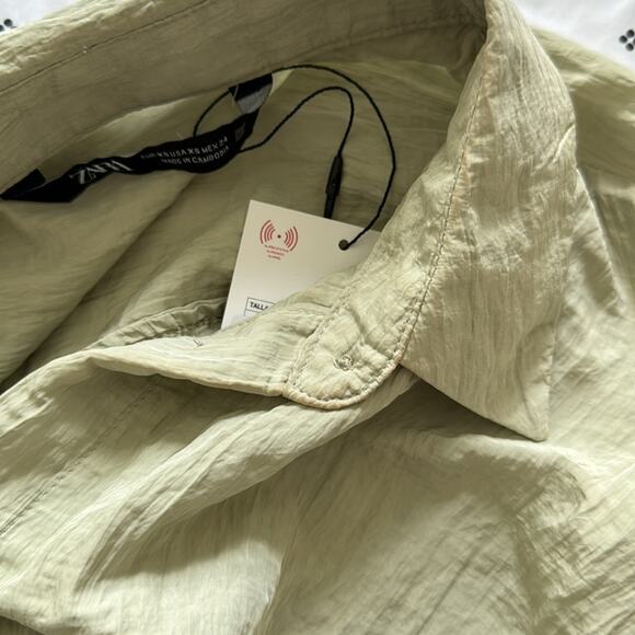 Zara | Button Down - Picture 10 of 12